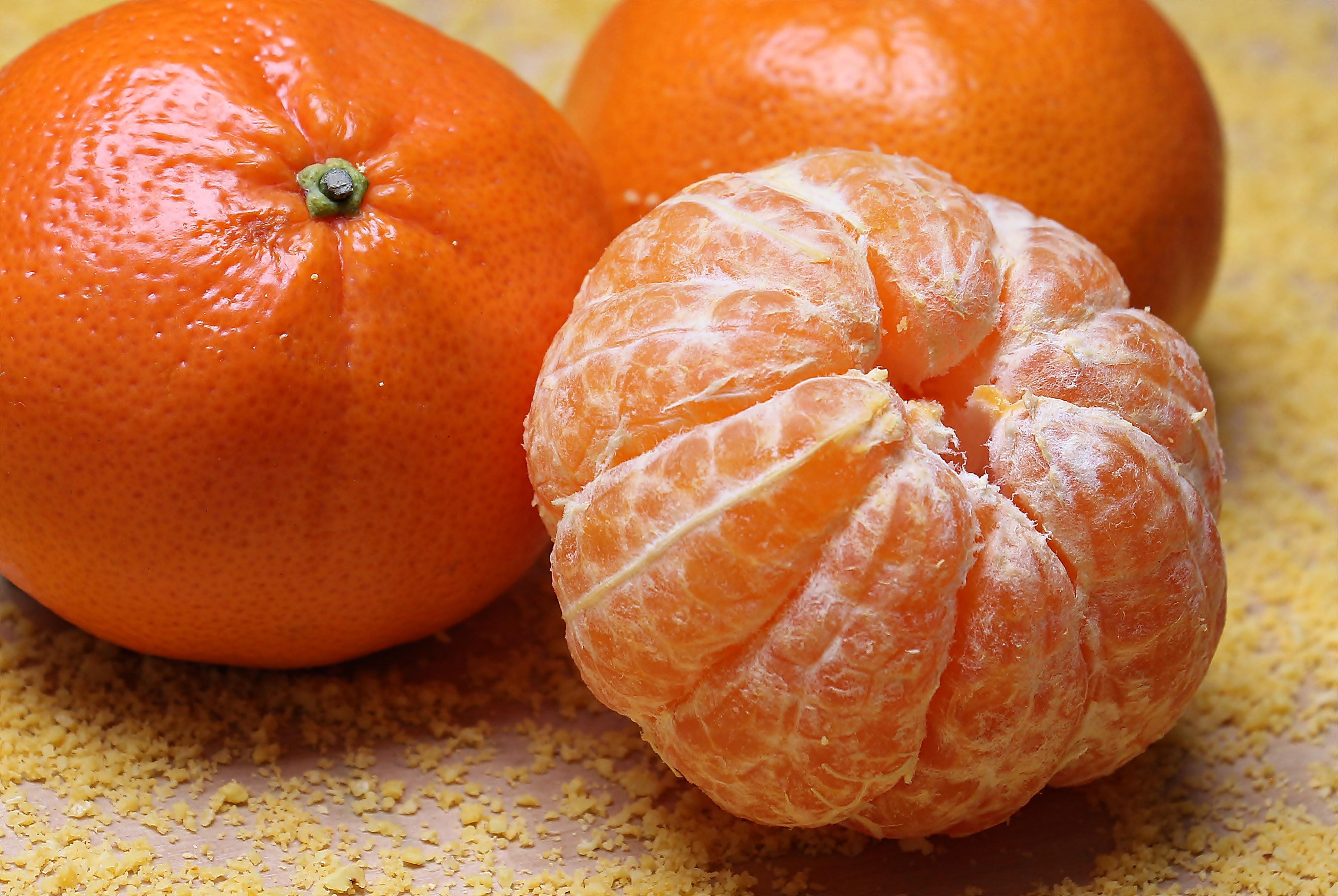 Unlock the Zest: GreensProutsy Brings Premium Tangerine Express to Your Door.